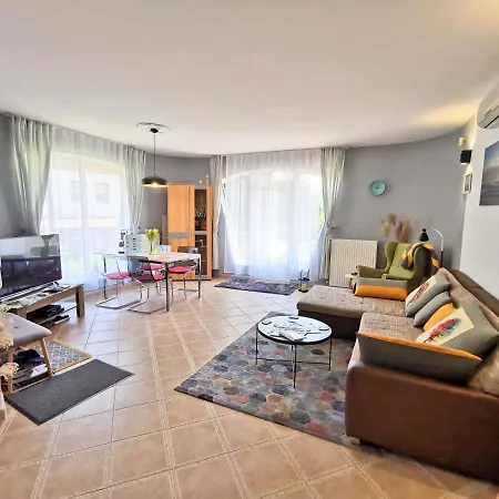 Διαμέρισμα Tarkabarka Apartman