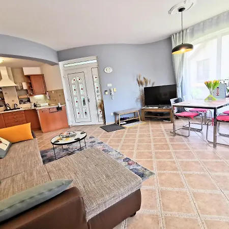 Tarkabarka Apartman Διαμέρισμα